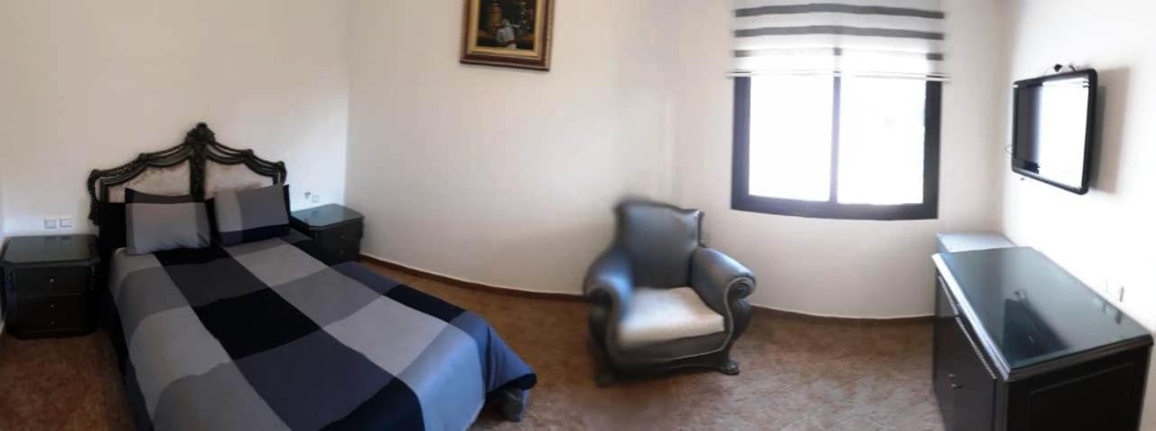 Hotel Park Regency *