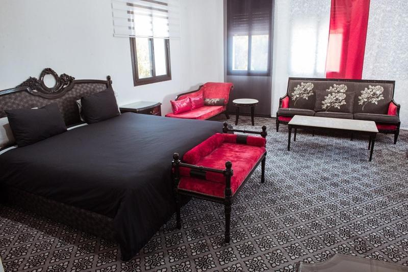 Park Regency *